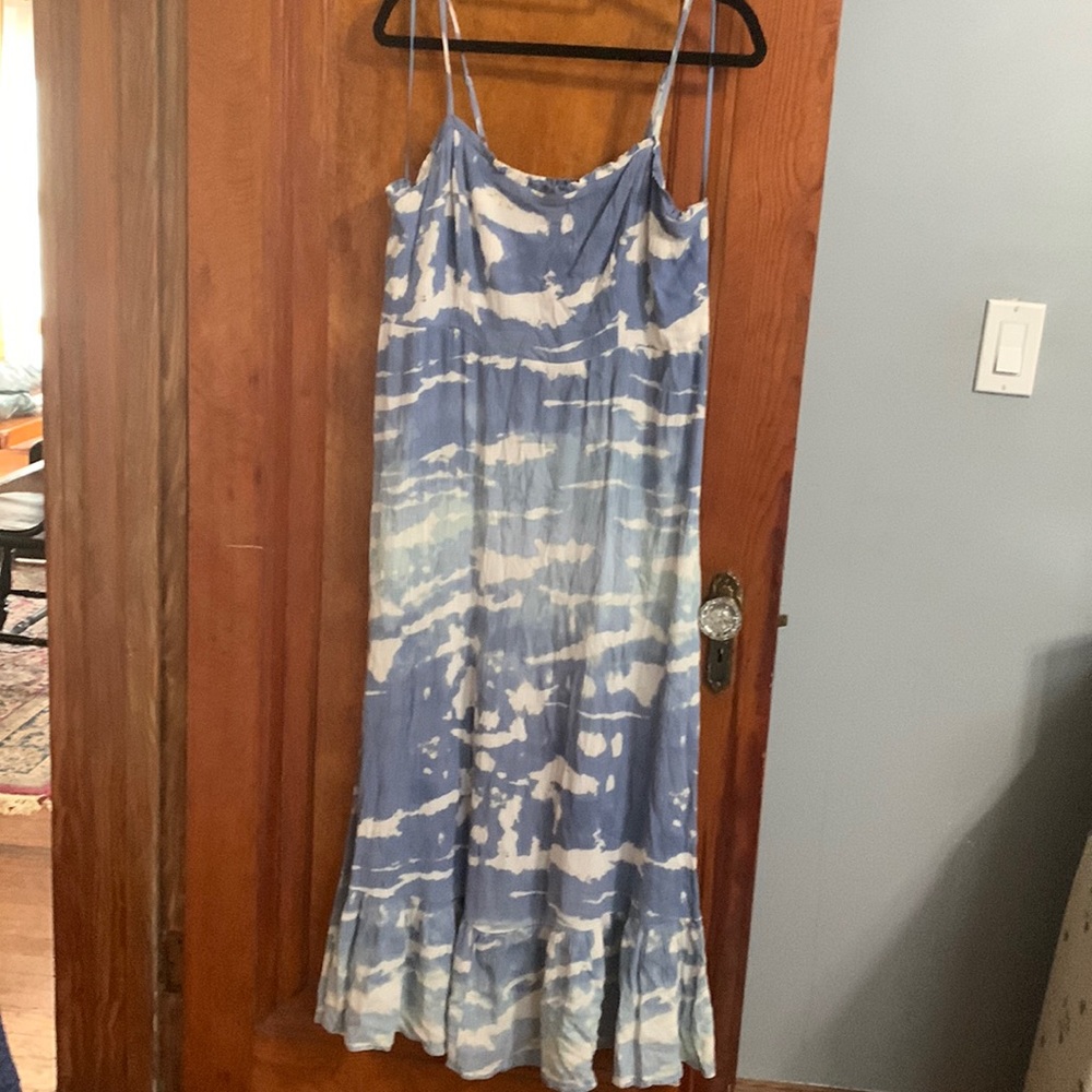 Knox Rose Maxi Dress Size L